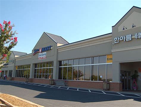 H mart suwanee ga - Hmart is a Korean-owned supermarket that sells Asian and American products at low prices. It is open until 9 PM every day and offers online shopping and delivery.